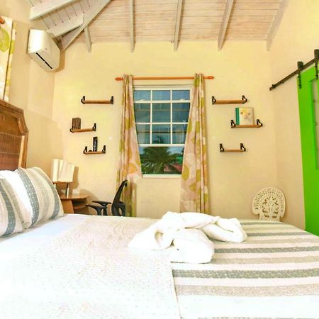 Cozy Modern Upstairs 2 Bed A/C Apt Near 2 Everything 圣菲利普 外观 照片