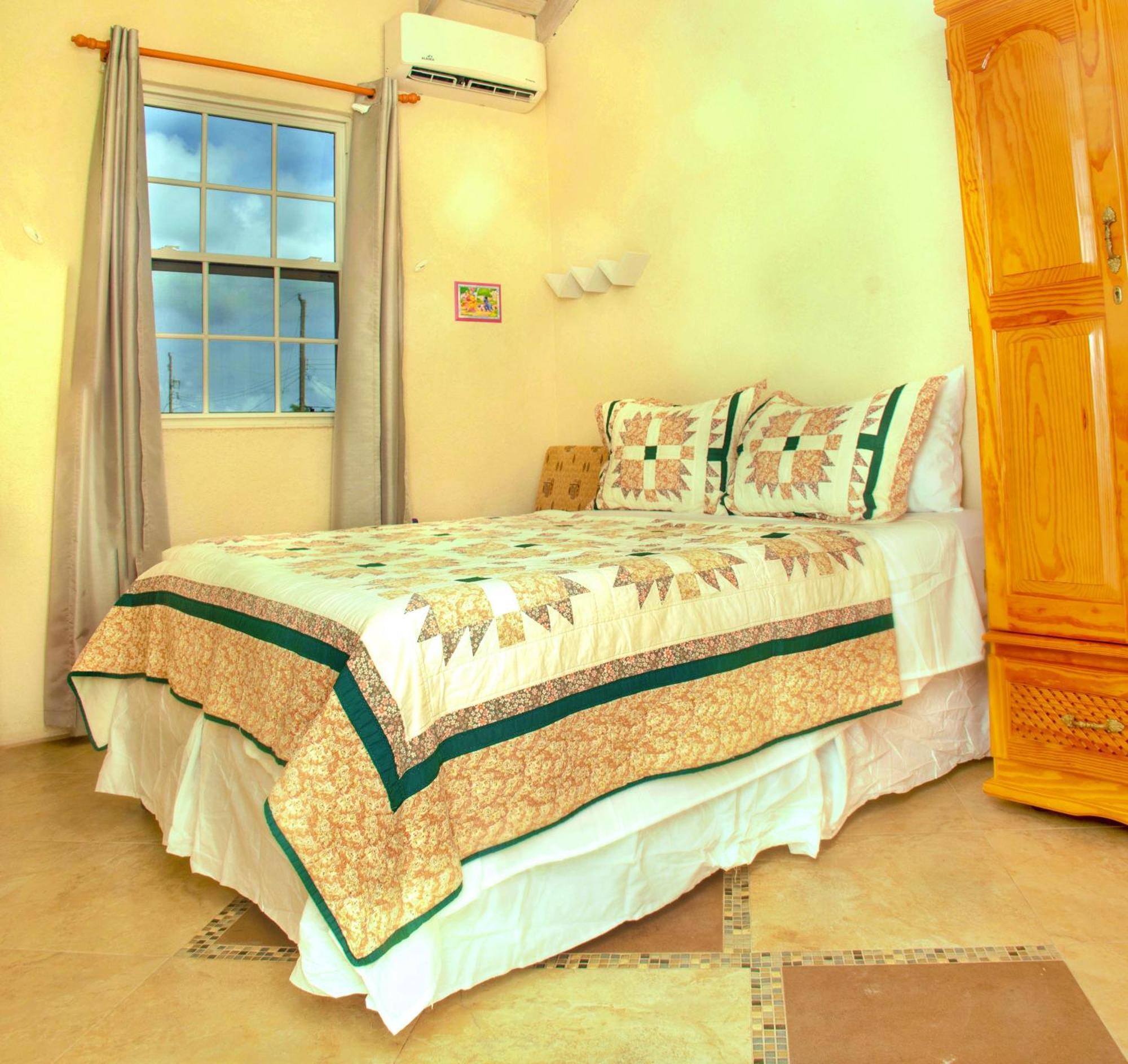 Cozy Modern Upstairs 2 Bed A/C Apt Near 2 Everything 圣菲利普 外观 照片